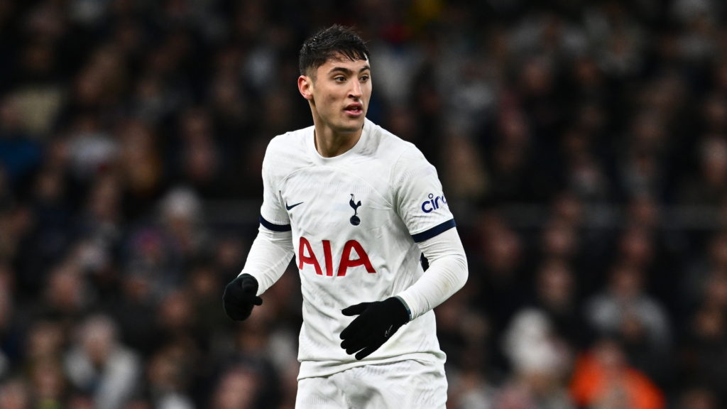 Tottenham youngster Alejo Veliz