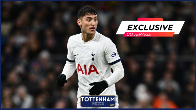 Tottenham, Alejo Véliz