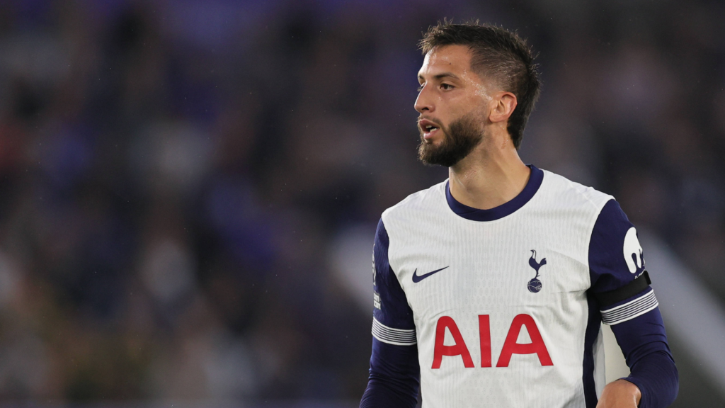 Tottenham midfielder Rodrigo Bentancur in action.