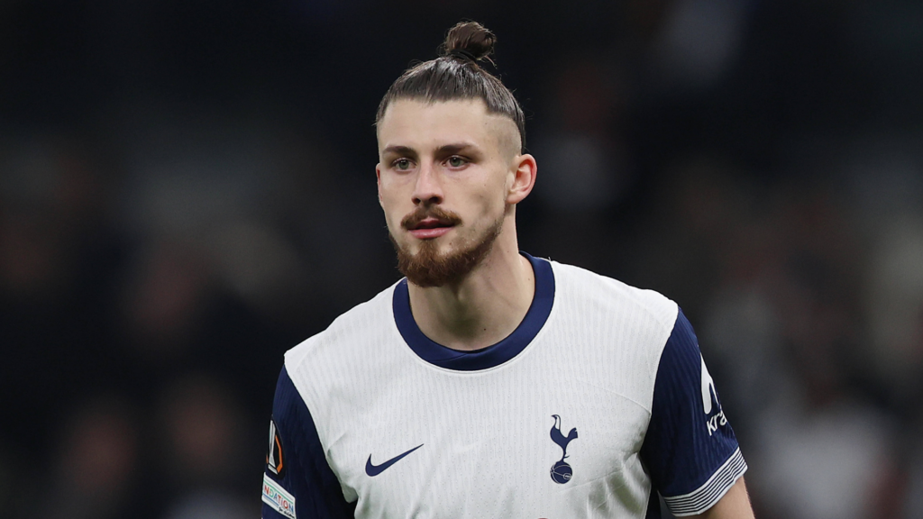 Tottenham's Radu Dragusin.