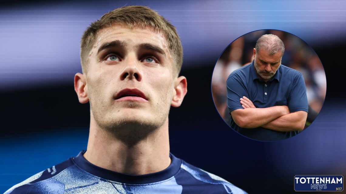 Micky van de Ven, Ange Postecoglou