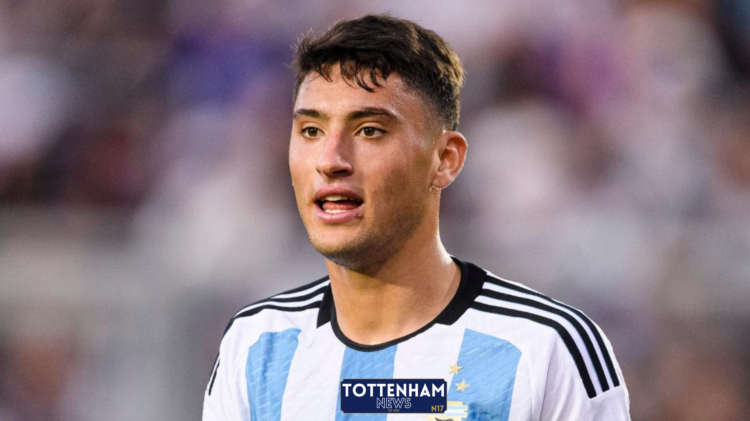 Tottenham, Alejo Véliz