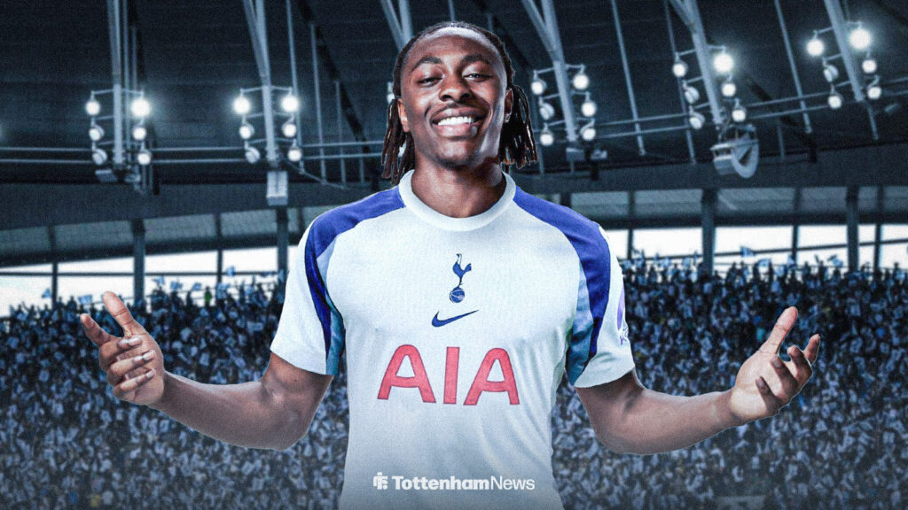 Eberechi Eze in new Tottenham home kit