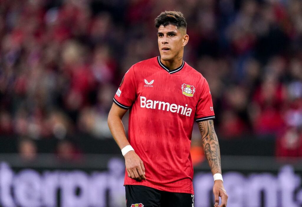 An image of Piero Hincapie playing for Bayer Leverkusen.