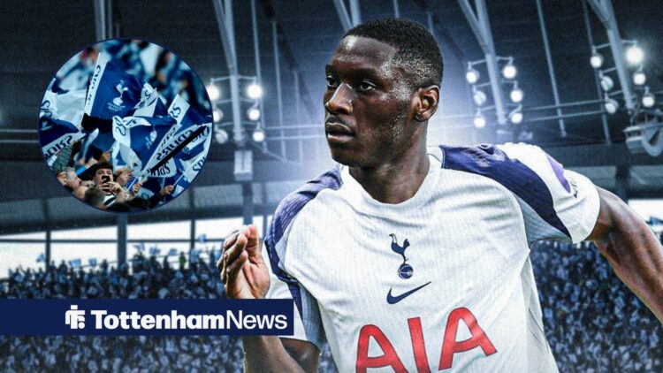 Randal Kolo Muani sprints with Tottenham fans in a circular inset.