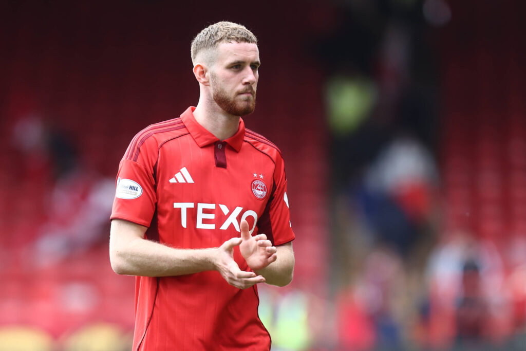 Alfie Dorrington in action for Aberdeen while on loan from Tottenham