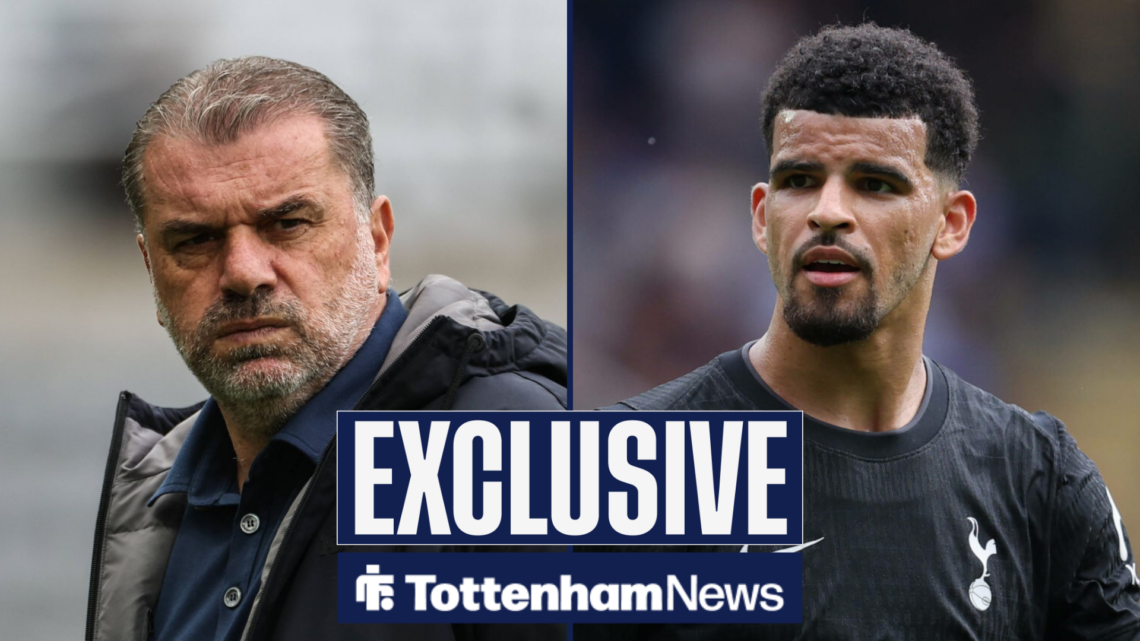 Tottenham News exclusive as Ange Postecoglou stares across at Dominic Solanke, who meets his gaze while in action for Spurs.