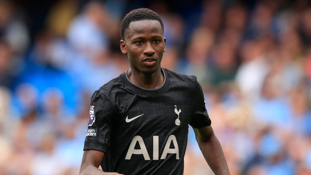 Pape Matar Sarr looking focused in Tottenham 2025/26 away fit