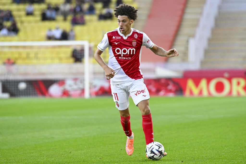 Magnhes Akilouche in action for Monaco