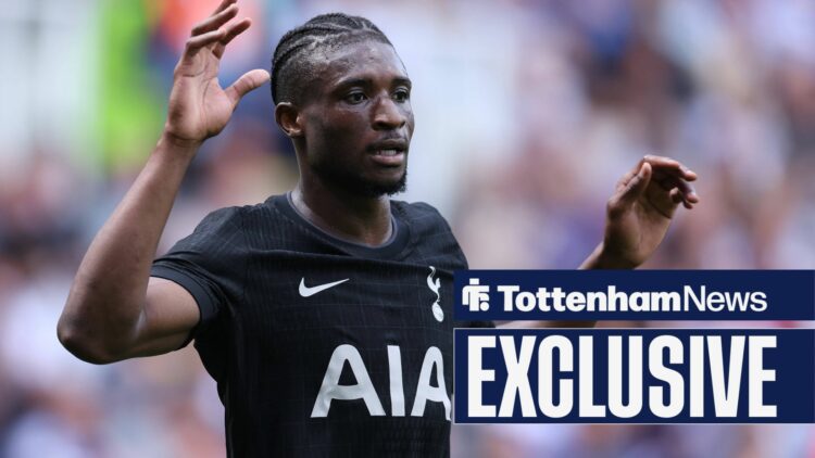 Mohammed Kudus with arms in air