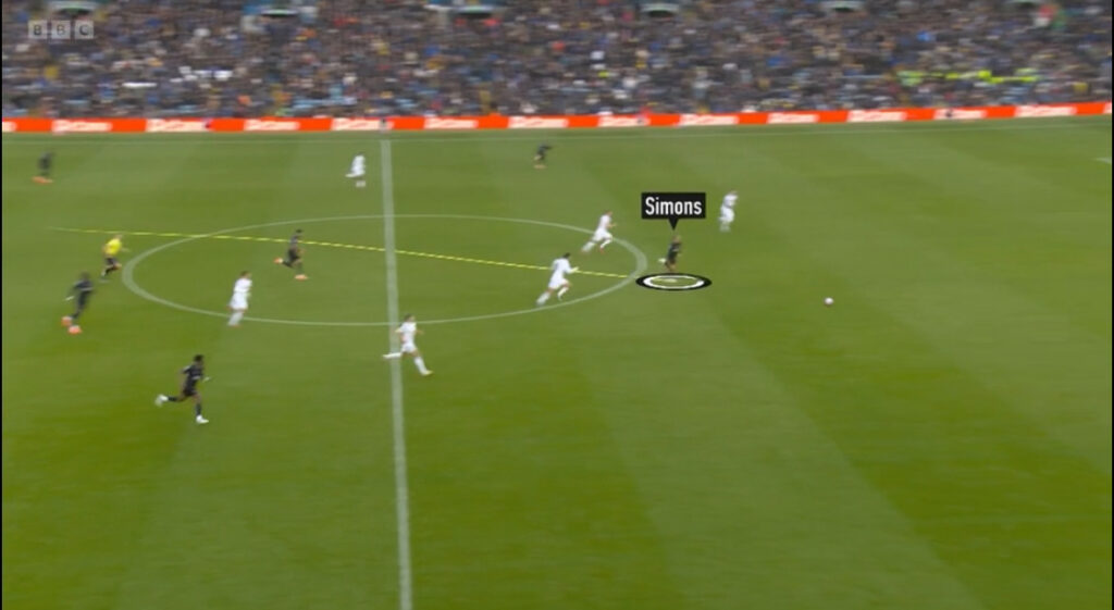 Xavi Simons latches onto pass from Mathys Tel against Leeds United via MOTD