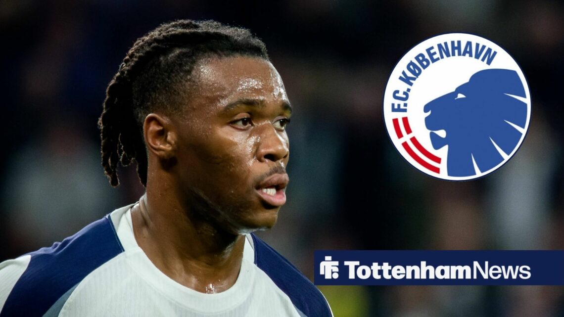 Destiny Udogie looking at the FC Copenhagen badge.