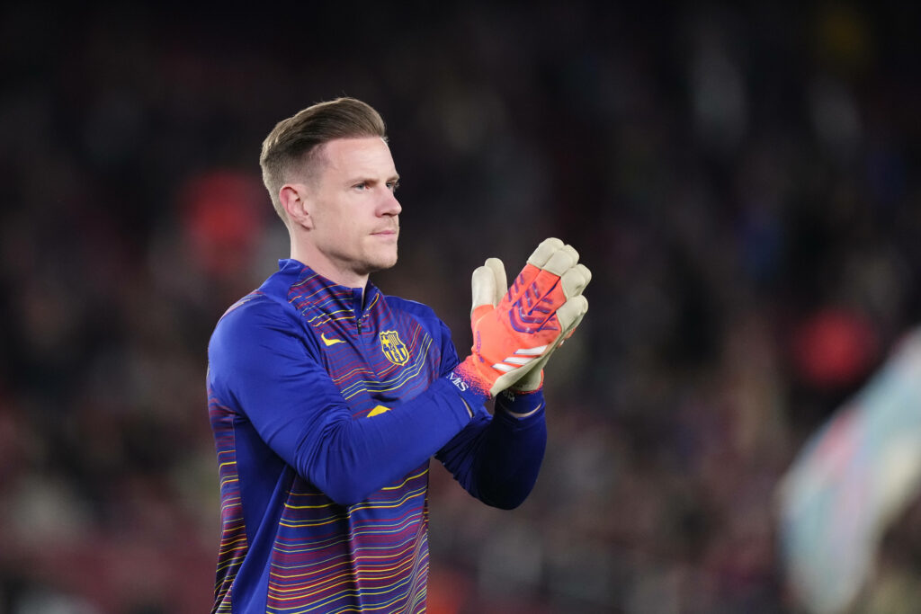 Marc-Andre ter Stegen warming up for Barcelona